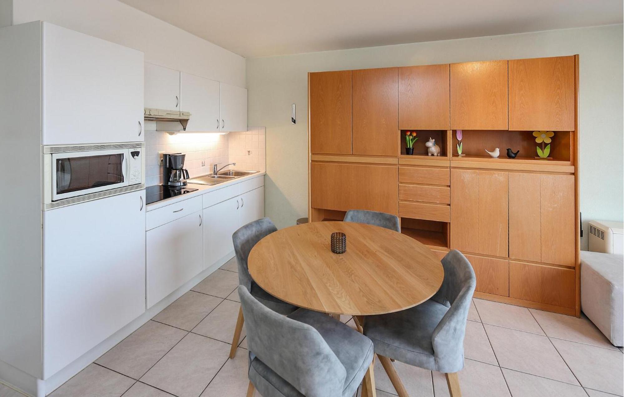 Awesome Apartment In Oostende With House Sea View エクステリア 写真